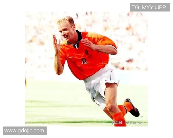 足球明星汇聚全球最佳球员风采与精彩表现回顾